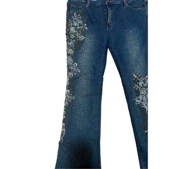 RARE Vintage She’s embellished and hand beaded women’s Bell Bottom Jeans L RUNS - Picture 2 of 7